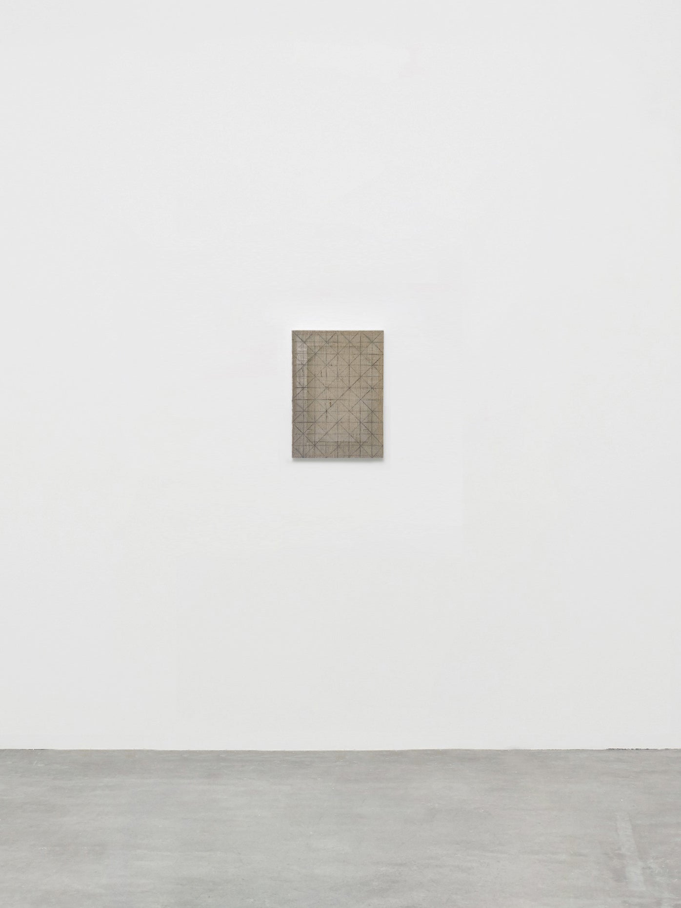 Erris Huigens, Chalk line grid 01, 2025